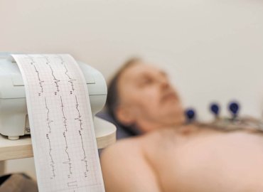 Фибрилляция предсердий, или мерцательная аритмия. Что это и как с ней жить?