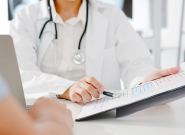 Климакс: когда нужна консультация гинеколога-эндокринолога?